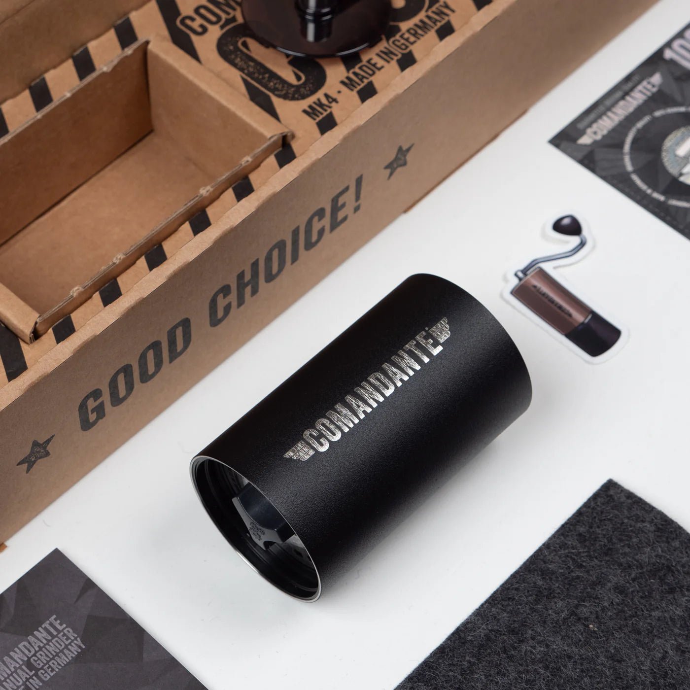 Comandante | C40 MK4 Nitro Blade Manual Coffee Grinder (Black)
