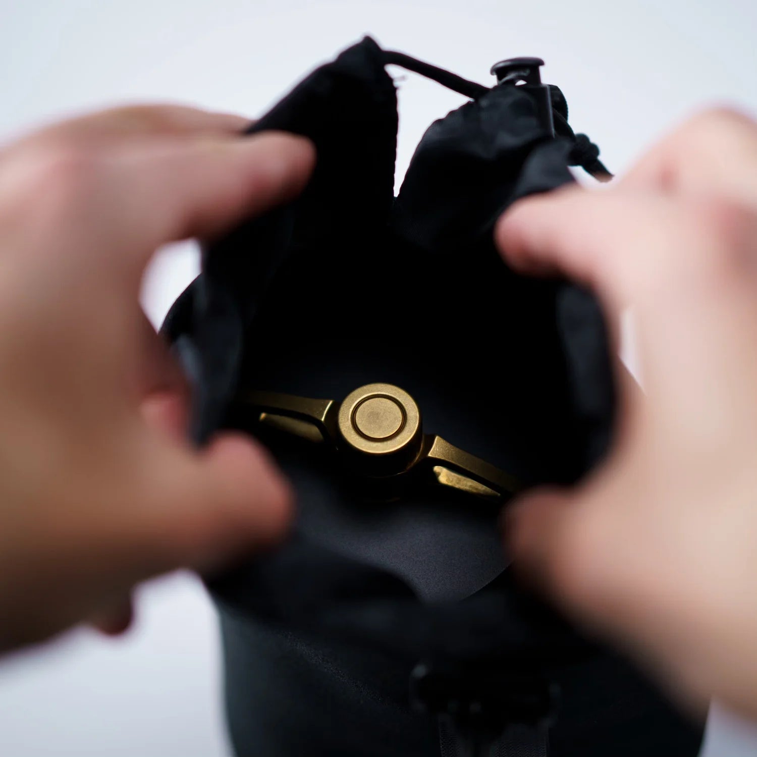 Weber Workshops | Bird Travel Sleeve - Espresso Retro Hong Kong